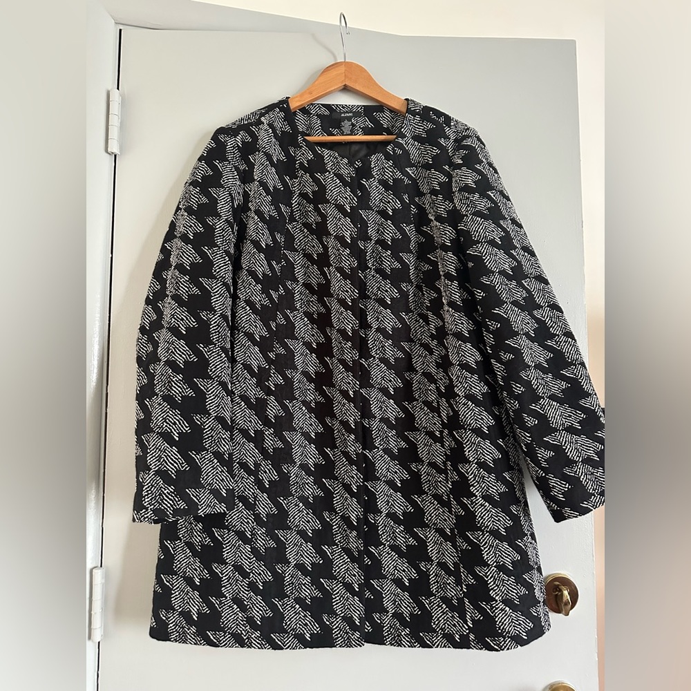 NWT! Alfani Prima houndstooth jacquard jacket. - Picture 8 of 9